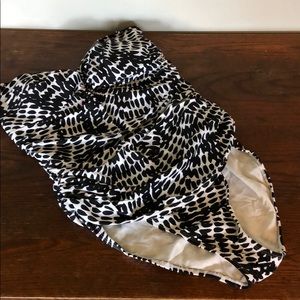 Women’s Old Navy Swimsuit